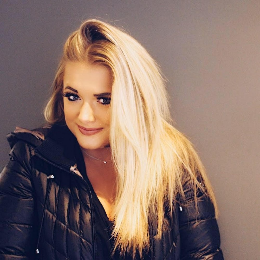 Meet your Posher, Alexandra